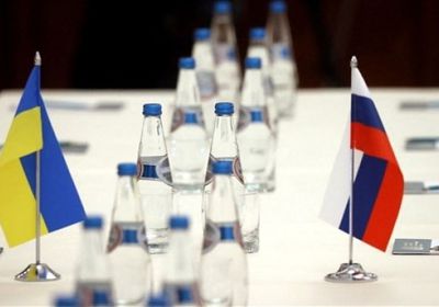 وفد روسي يصل بيلاروسيا لإجراء محادثات مع أوكرانيا