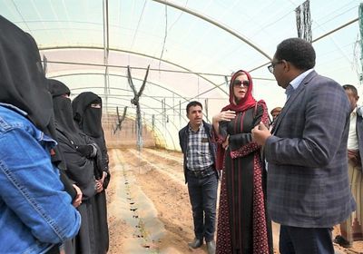 نائبة السفير الهولندي تزور مشروع حوض صنعاء