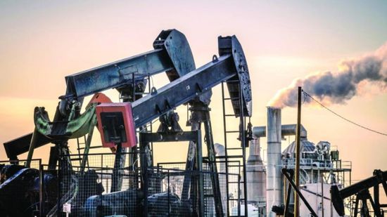روسيا تحذر من خطورة تجاوز برميل النفط 300 دولار