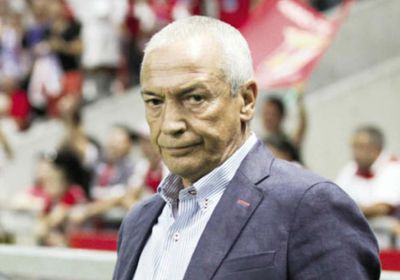 فيريرا يصل للزمالك لبدء مهمة إدارة الفريق فنيًا