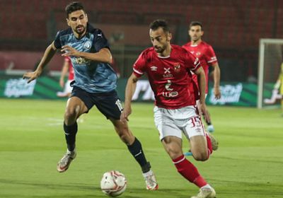 الأهلي المصري يخطف صدارة الدوري من بيراميدز