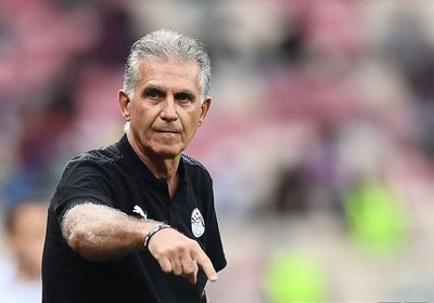 كيروش يعلن قائمة المحترفين لمباراة السنغال في تصفيات كأس العالم