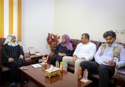 مباحثات لممثلي "الصليب الأحمر" في الجمعية الوطنية