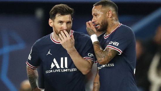 التشكيل الرسمي لموقعة باريس سان جيرمان وبوردو فى الدوري الفرنسي