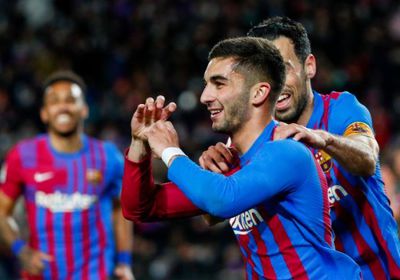 برشلونة يكتسح أوساسونا برباعية ويقفز للمركز الثالث