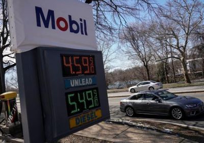 تراجع أسعار البنزين في أمريكا