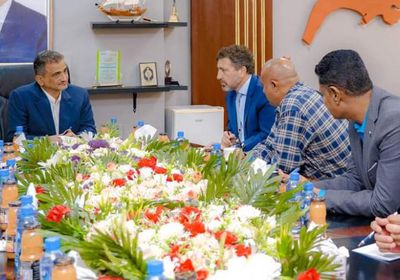 لملس يبحث مع زوريا تنظيم آلية الدعم لخدمة المجتمع بالعاصمة عدن