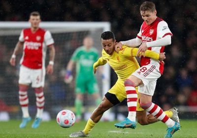 ليفربول يخطف أرسنال في 8 دقائق بالدوري الإنجليزي