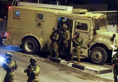 اشتباكات عنيفة بين فلسطينيين وجنود الاحتلال بالقدس