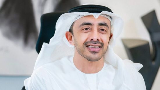 وزير الخارجية الإماراتي: ملتزمون بدعم الحل السلمي بأوكرانيا