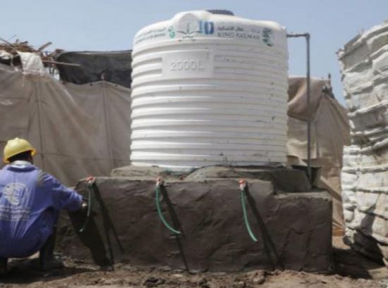 إمداد مخيمات الحديدة بـ 1.94 مليون لتر مياه