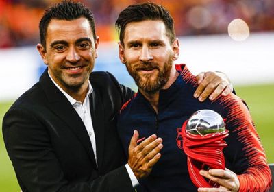 تشافي يمهد الطريق لعودة ميسي لبرشلونة