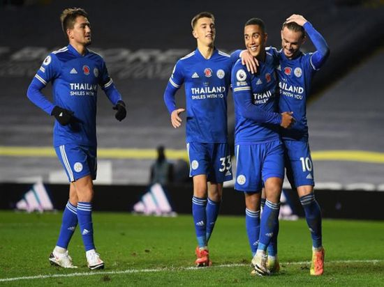 الدوري الإنجليزي.. ليستر سيتى يفوز على برينتفورد بثنائية