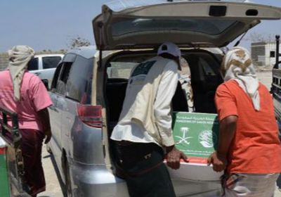 توزيع مساعدات غذائية على 3738 مستفيد في أحور