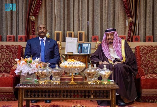 العاهل السعودي يستقبل البرهان لإجراء مباحثات
