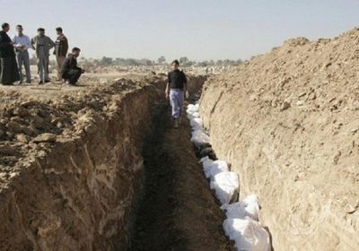 العراق ينتشل 143 جثة من مقبرة جماعية بنينوى