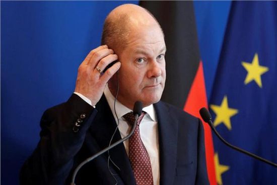  مستشار ألمانيا يحذر من ارتفاع أسعار الطاقة بأوروبا