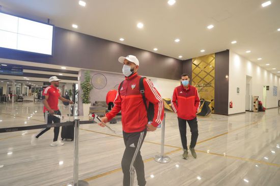 بعثة منتخب الإمارات تصل الرياض استعدادًا للعراق