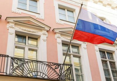 موسكو تتعهد الرد بالمثل على قرار بولندا بطرد الدبلوماسيين الروس