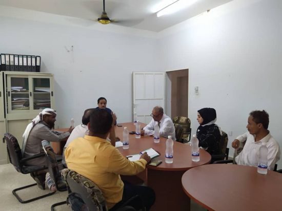 وفد من "الانتقالي" يتابع الجهود البحثية لمركز الكود