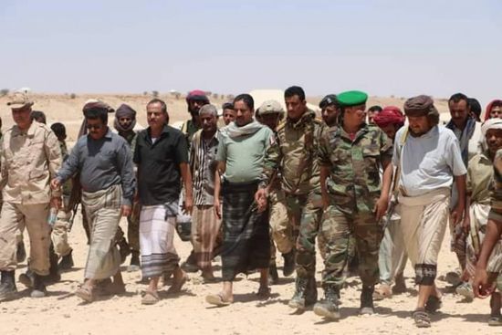 "انتقالي شبوة" يطمئن على القوات الجنوبية بتمركزاتها في الطلح