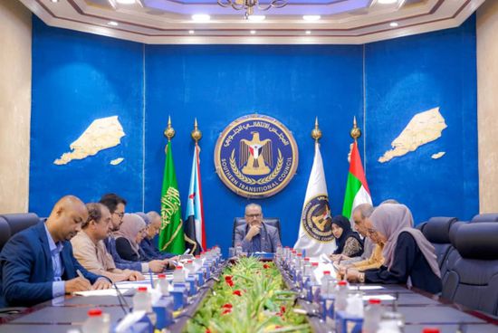 رئاسة "الانتقالي": إخفاق حكومي في إنعاش الوضع الاقتصادي