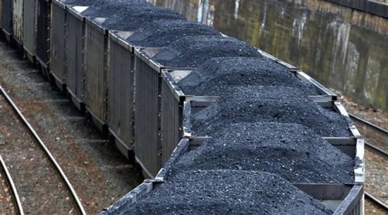 بولندا تحظر واردات الفحم من روسيا