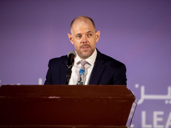 السفير البريطاني يصف "هدنة الشهرين" بالخطوة الشجاعة