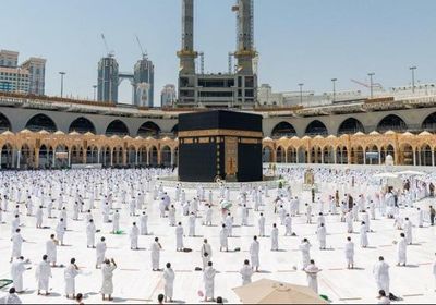 السعودية تكشف خطوات حصول معتمري الخارج على التأشيرة الإلكترونية