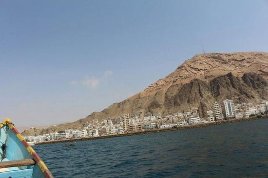 رياح خفيفة تهب على السواحل غدا