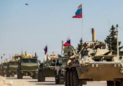 روسيا تدفع بمئات الآليات العسكرية نحو أوكرانيا