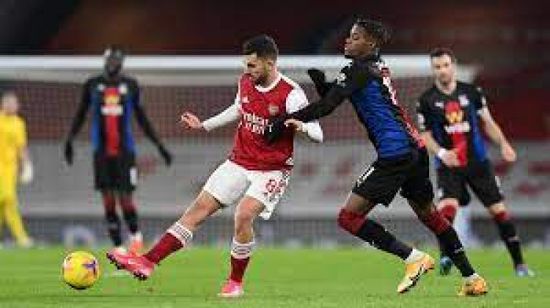 ثلاثية كريستال بالاس تهوي بأرسنال للمركز الخامس