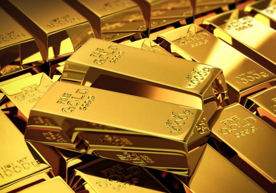 أسعار الذهب تقفز 0.4%