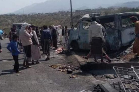 انفجار أسطوانة غاز في حافلة بتعز يخلف 10 ضحايا