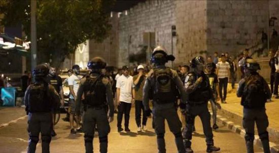 مواجهات عنيفة بين فلسطينيين والاحتلال بباب العامود