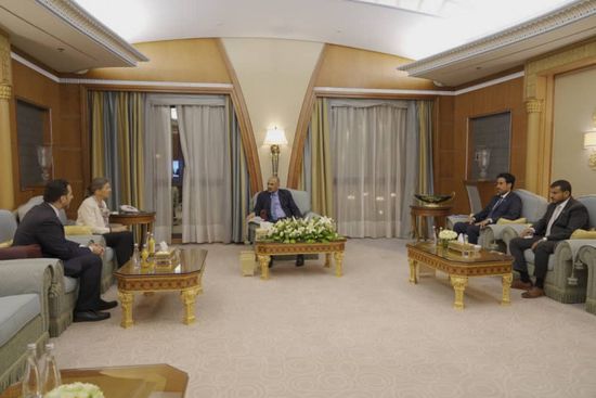 رئيس الانتقالي وسفيرة بلجيكا يبحثان تجاوز تداعيات الحرب