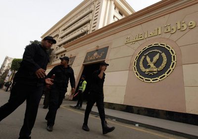 مقتل كاهن مصري بطعنة سكين في الإسكندرية والقبض على المتهم