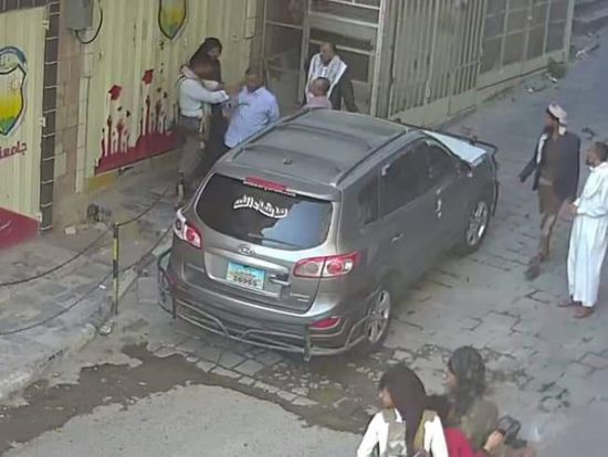 مليشيا الإخوان تقتحم جامعة الحكمة بتعز وتعتدي على رئيسها