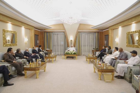 الزُبيدي يكلف "الحوار الجنوبي" بإنجاز "الاصطفاف الوطني"