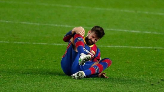 طبيعة إصابة مدافع برشلونة بيكيه