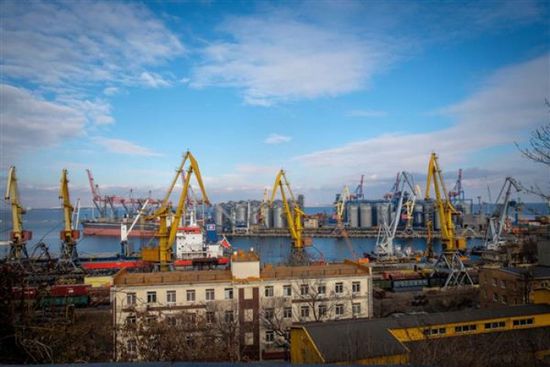 1000 بحار عالقون في المياه والمرافئ الأوكرانية