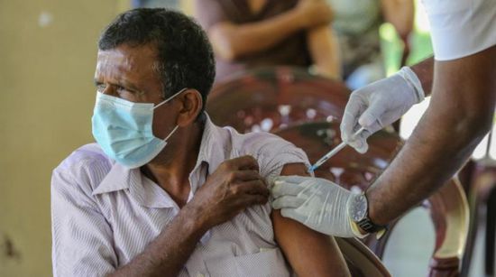 الهند تقرر توفير جرعات معززة من اللقاحات مقابل رسوم