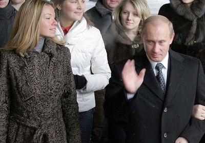 الاتحاد الأوروبي يفرض عقوبات على ابنتي بوتين