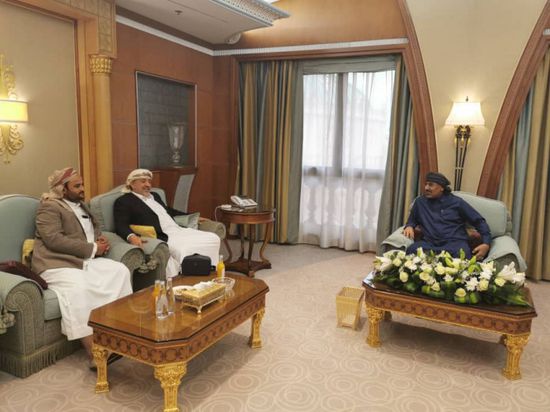 شيوخ مأرب تهنئ الزُبيدي بتشكيل المجلس الرئاسي