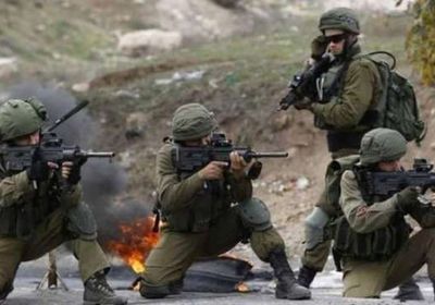 إصابة 11 فلسطينيًا برصاص القوات الإسرائيلية