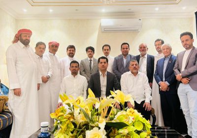 "الحوار الجنوبي" يلتقي شخصيات وطنية في الرياض