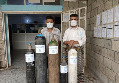 "الصحة العالمية" تواصل إمداد مراكز العزل بالأكسجين