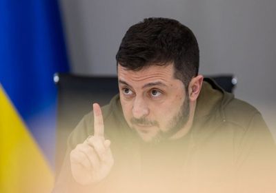 زيلينسكي يحذر من استخدام روسيا أسلحة كيميائية