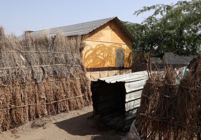 600 مأوى للأسر النازحة في الساحل الغربي