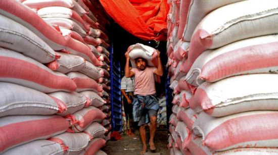 صحيفة تبرز دعم البنك الدولي للمتضررين من كورونا باليمن